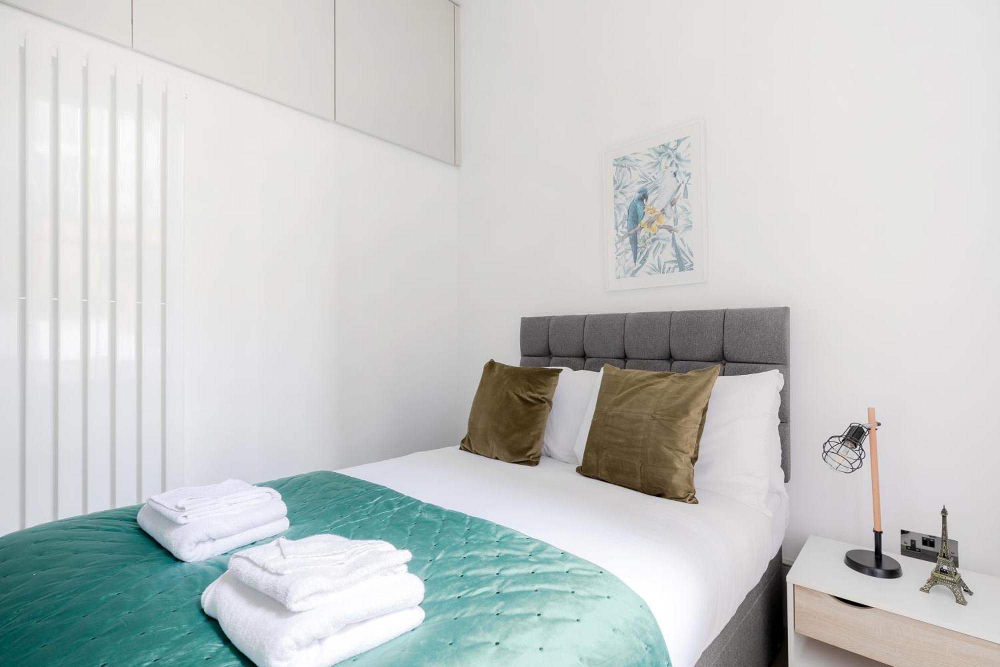 Prime Apartments Gloucester Road Лондон Екстериор снимка