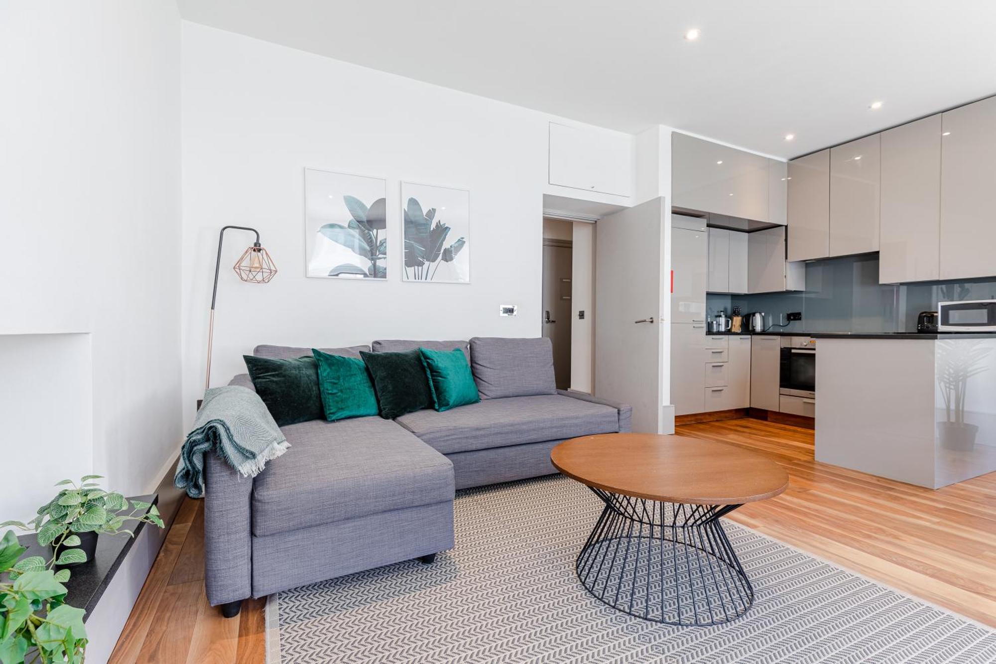 Prime Apartments Gloucester Road Лондон Екстериор снимка